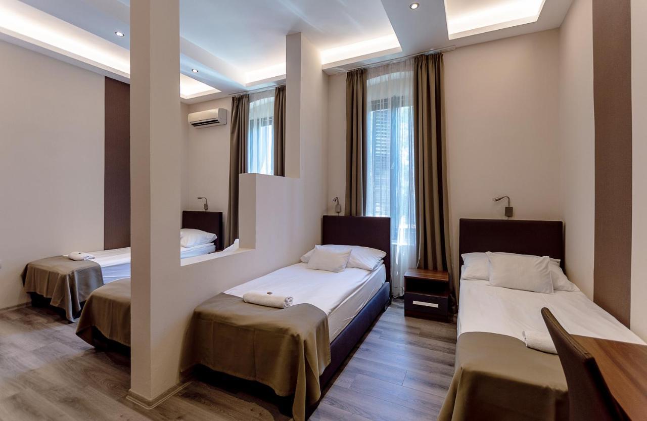Bed and Breakfast Vén Diófa De Lux Panzió Szeged Exterior foto